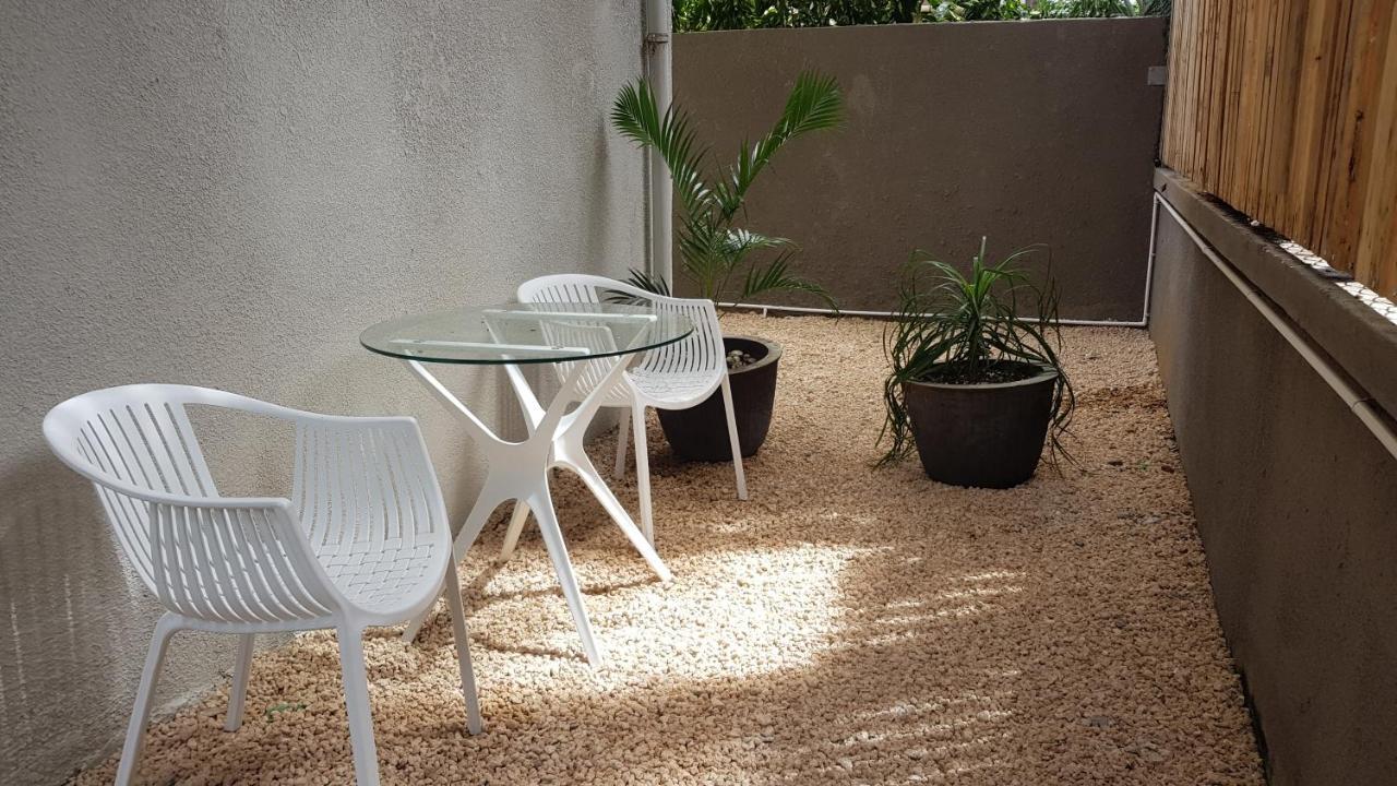 Modern Luxury Studio Fully Equipped Apartment Flic en Flac Luaran gambar
