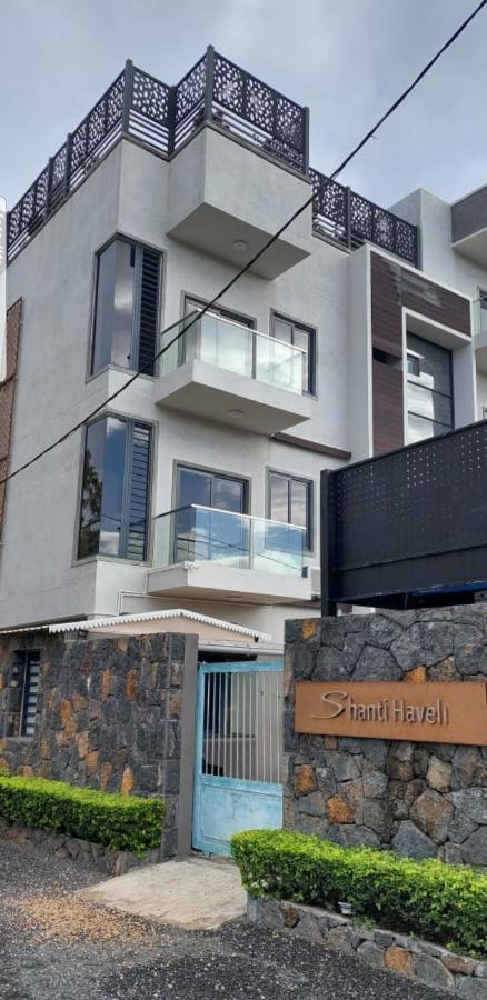 Modern Luxury Studio Fully Equipped Apartment Flic en Flac Luaran gambar